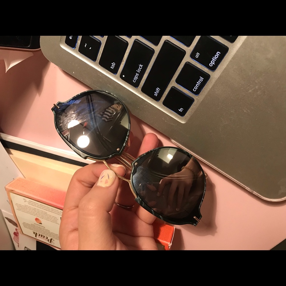 dior mirror eclat sunglasses, authentic almost new - Picture 3 of 8